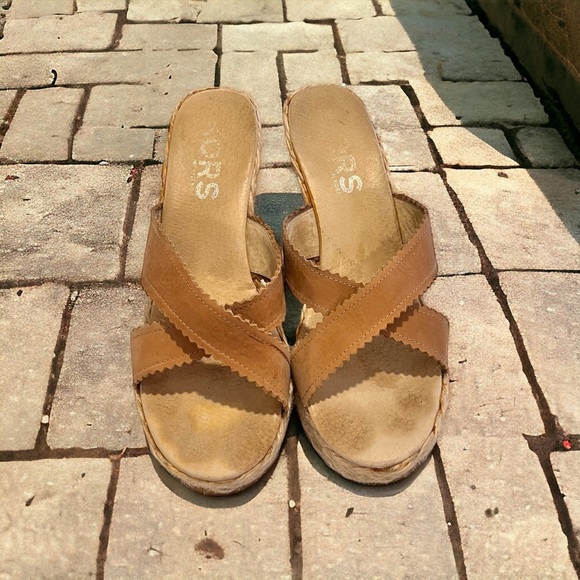 Michael Kors Vintage espadrille suede mules. Gently worn. Super vintage - Picture 9 of 17